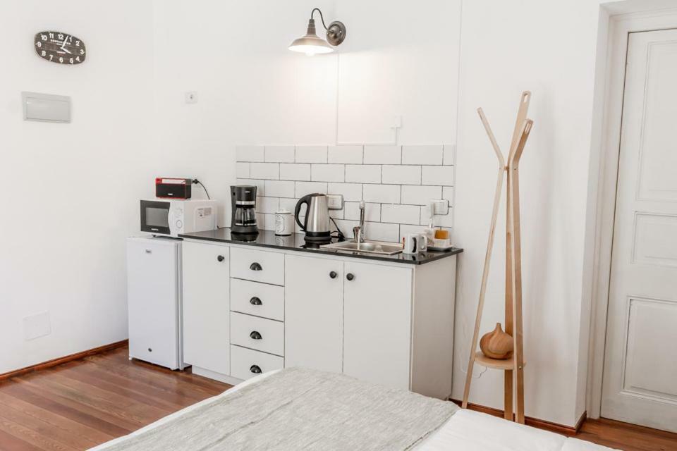 Casa Francis - Apartamentos Колонія-дель-Сакраменто Екстер'єр фото